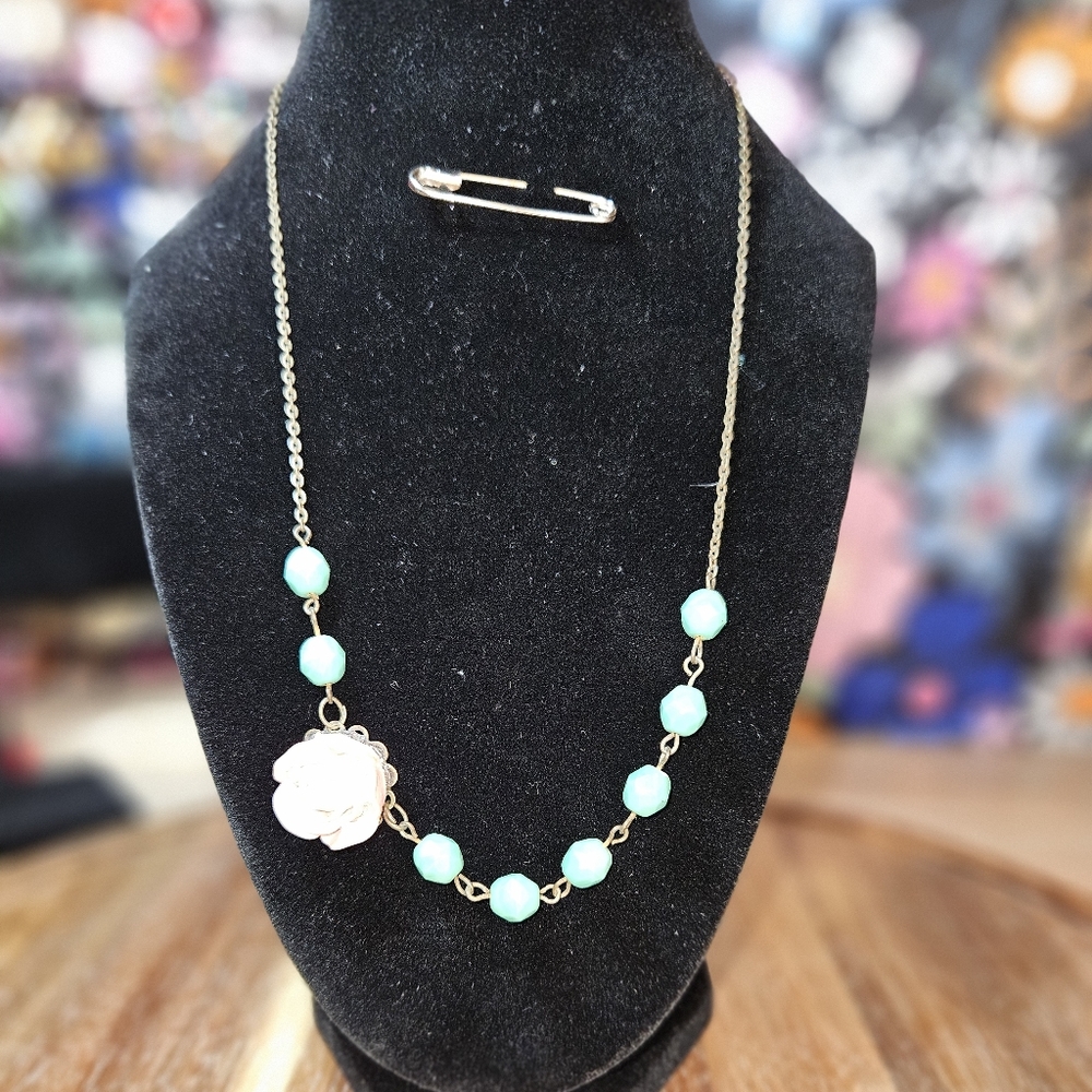 34. Vintage Aqua and pink rose necklace